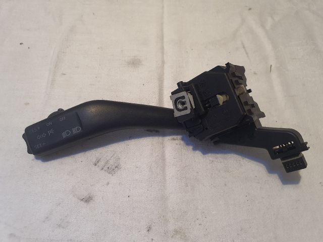 bontott VW GOLF V Bal Kormánykapcsoló Irányjelző (Tempomatos)