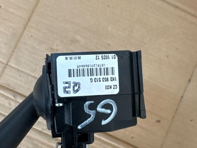 bontott VW GOLF V Bal Kormánykapcsoló Irányjelző (Tempomatos)