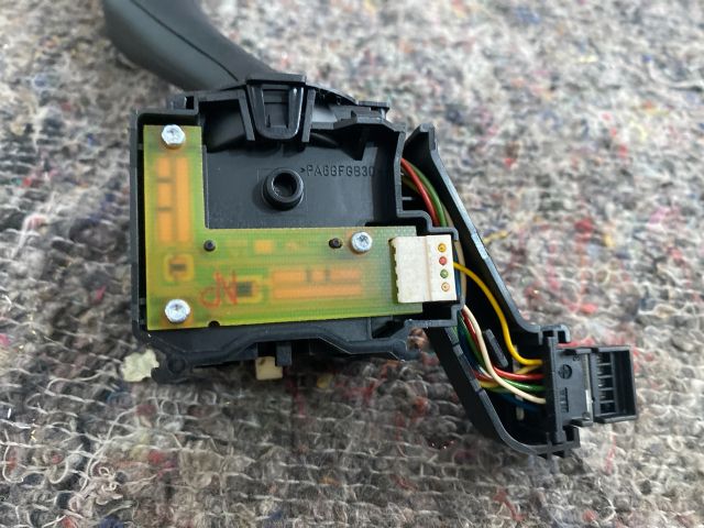 bontott VW GOLF V Bal Kormánykapcsoló Irányjelző (Tempomatos)