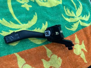 bontott VW GOLF V Bal Kormánykapcsoló Irányjelző (Tempomatos)