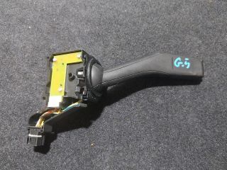 bontott VW GOLF V Bal Kormánykapcsoló Irányjelző (Tempomatos)