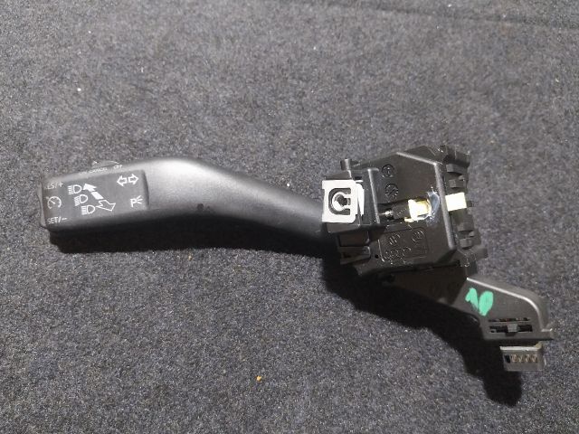 bontott VW GOLF V Bal Kormánykapcsoló Irányjelző (Tempomatos)