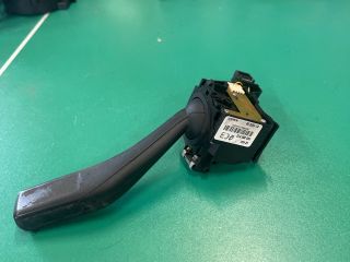 bontott VW GOLF V Bal Kormánykapcsoló Irányjelző