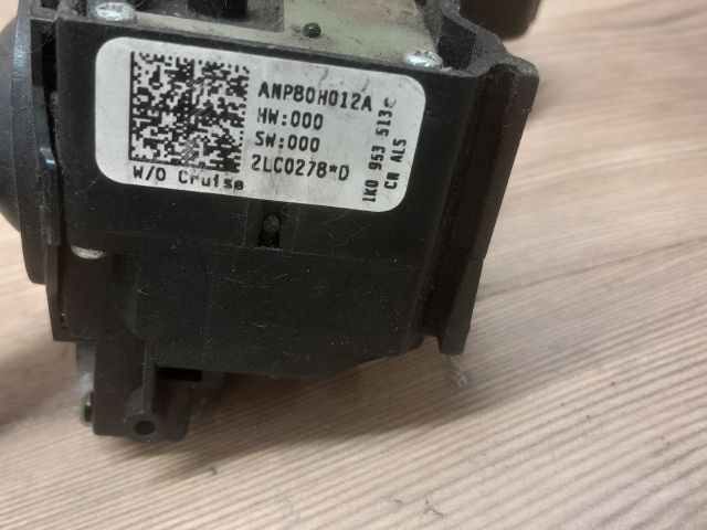 bontott VW GOLF V Bal Kormánykapcsoló Irányjelző