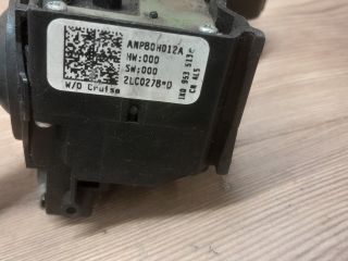 bontott VW GOLF V Bal Kormánykapcsoló Irányjelző