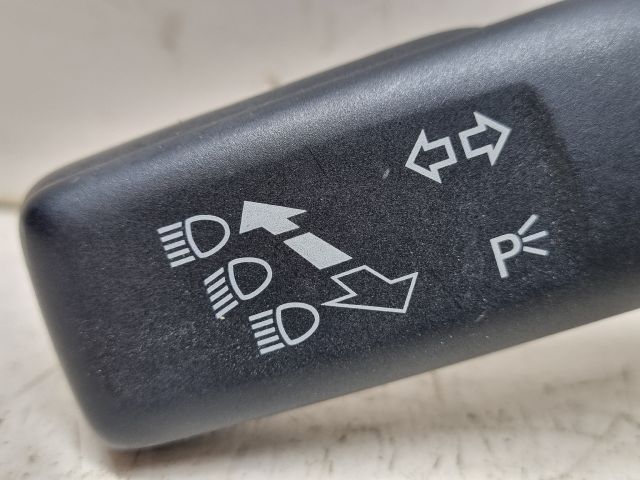 bontott VW GOLF V Bal Kormánykapcsoló Irányjelző