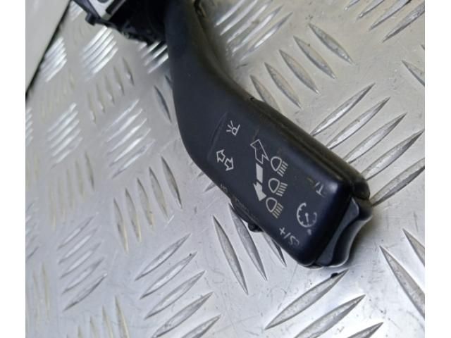 bontott VW GOLF V Bal Kormánykapcsoló Irányjelző