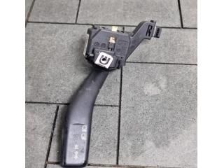 bontott VW GOLF V Bal Kormánykapcsoló Irányjelző