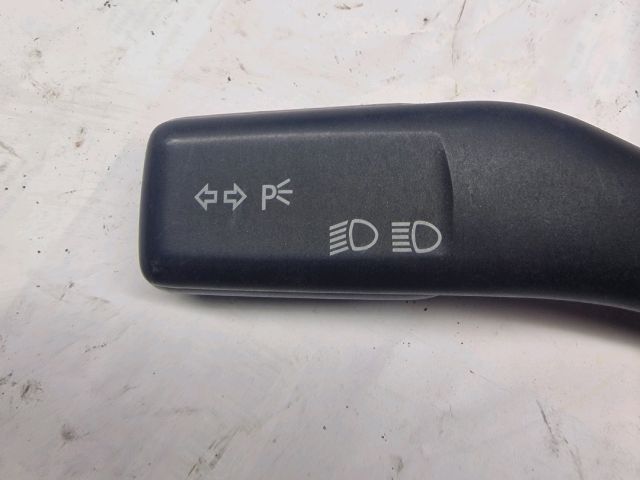 bontott VW GOLF V Bal Kormánykapcsoló Irányjelző