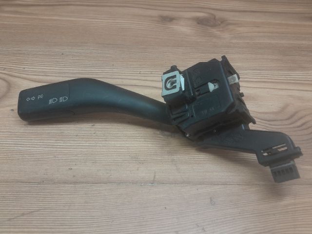 bontott VW GOLF V Bal Kormánykapcsoló Irányjelző