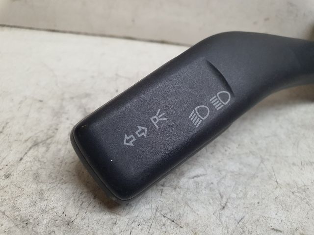 bontott VW GOLF V Bal Kormánykapcsoló Irányjelző