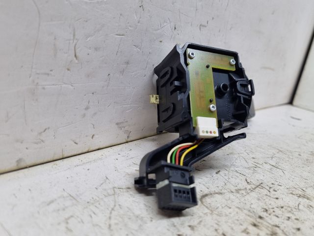 bontott VW GOLF V Bal Kormánykapcsoló Irányjelző