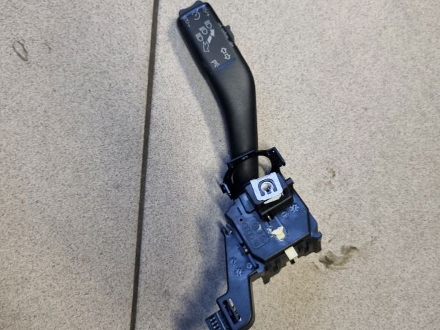 bontott VW GOLF V Bal Kormánykapcsoló Irányjelző