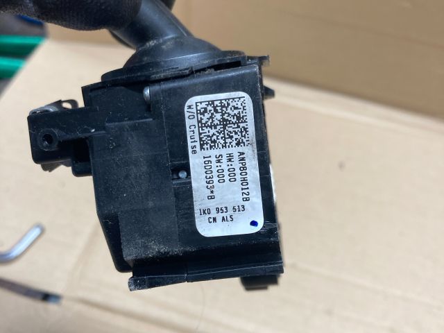 bontott VW GOLF V Bal Kormánykapcsoló Irányjelző