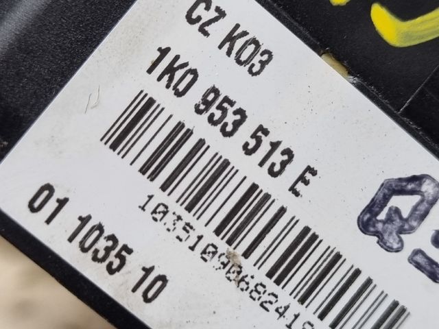 bontott VW GOLF V Bal Kormánykapcsoló Irányjelző