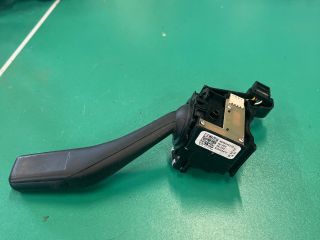 bontott VW GOLF V Bal Kormánykapcsoló Irányjelző