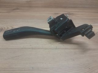 bontott VW GOLF V Bal Kormánykapcsoló Irányjelző