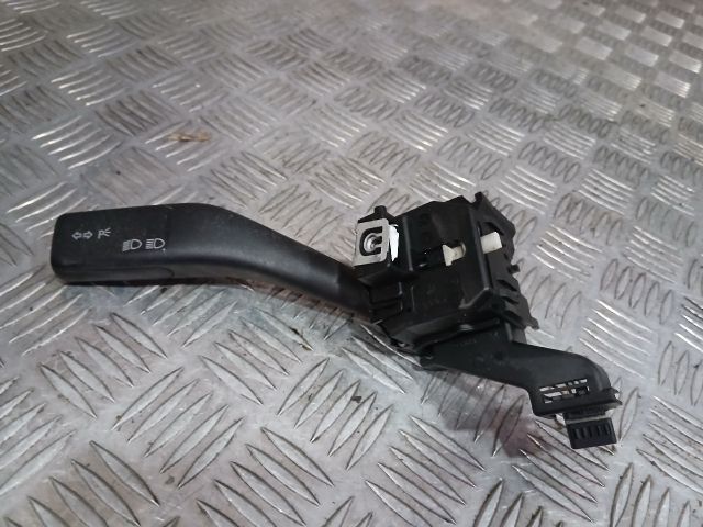 bontott VW GOLF V Bal Kormánykapcsoló Irányjelző