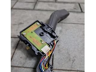 bontott VW GOLF V Bal Kormánykapcsoló Irányjelző