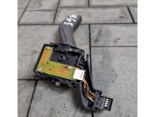 bontott VW GOLF V Bal Kormánykapcsoló Irányjelző