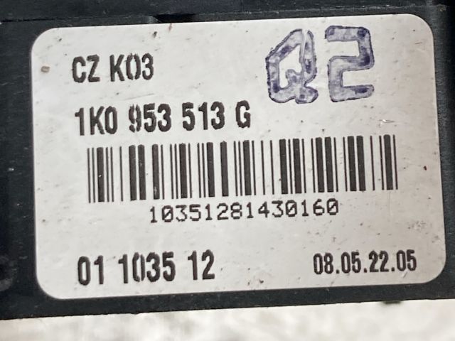 bontott VW GOLF V Bal Kormánykapcsoló Irányjelző