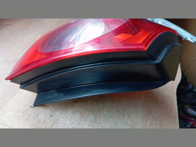 bontott VW GOLF V Bal Külső Hátsó Lámpa