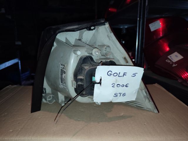 bontott VW GOLF V Bal Külső Hátsó Lámpa