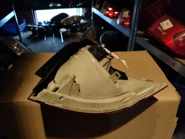 bontott VW GOLF V Bal Külső Hátsó Lámpa