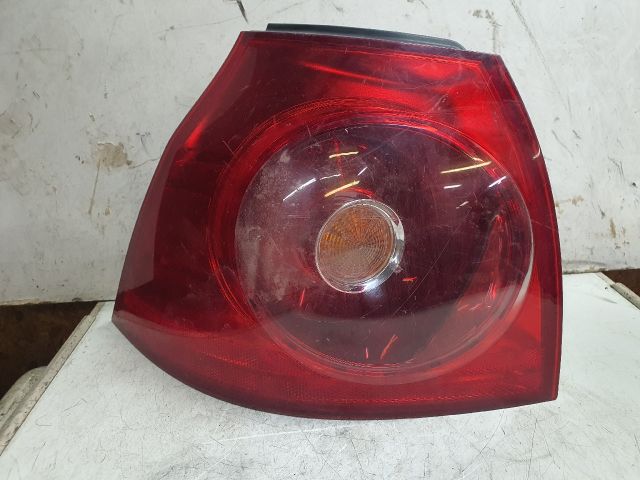 bontott VW GOLF V Bal Külső Hátsó Lámpa