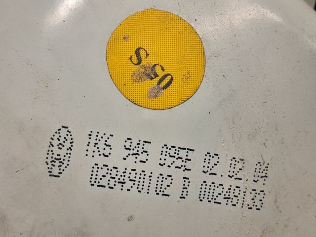 bontott VW GOLF V Bal Külső Hátsó Lámpa