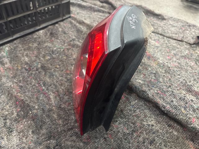 bontott VW GOLF V Bal Külső Hátsó Lámpa