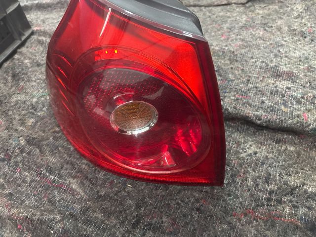 bontott VW GOLF V Bal Külső Hátsó Lámpa