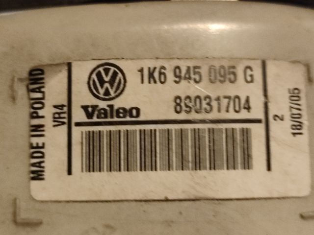 bontott VW GOLF V Bal Külső Hátsó Lámpa