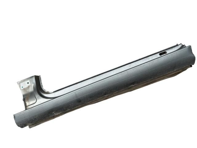 bontott VW GOLF V Bal Küszöb