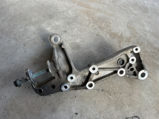 bontott VW GOLF V Bal Lengőkar Tartó