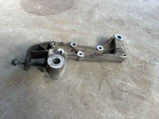 bontott VW GOLF V Bal Lengőkar Tartó