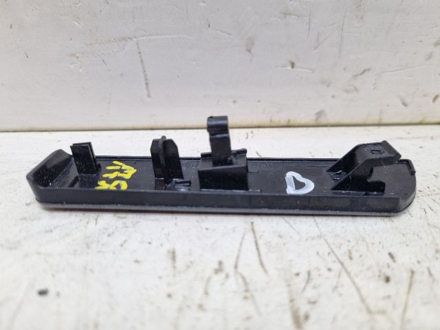 bontott VW GOLF V Bal Műszerfal Díszléc