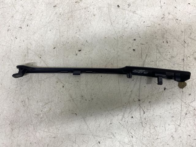 bontott VW GOLF V Bal Műszerfal Díszléc