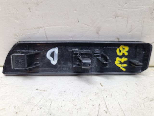 bontott VW GOLF V Bal Műszerfal Díszléc