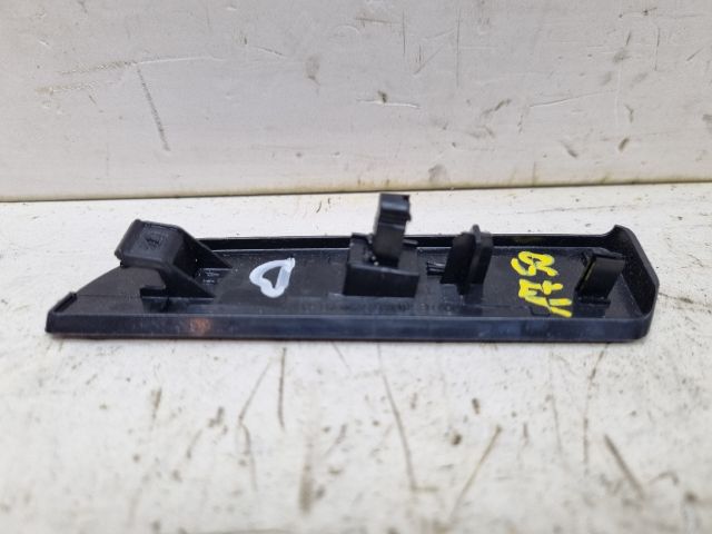 bontott VW GOLF V Bal Műszerfal Díszléc