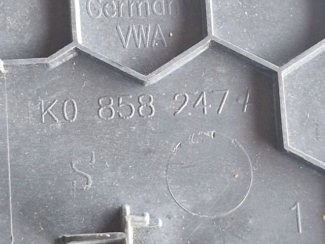 bontott VW GOLF V Bal Műszerfal Oldalkárpit