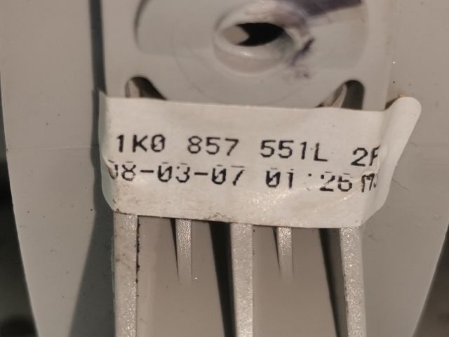 bontott VW GOLF V Bal Napellenző