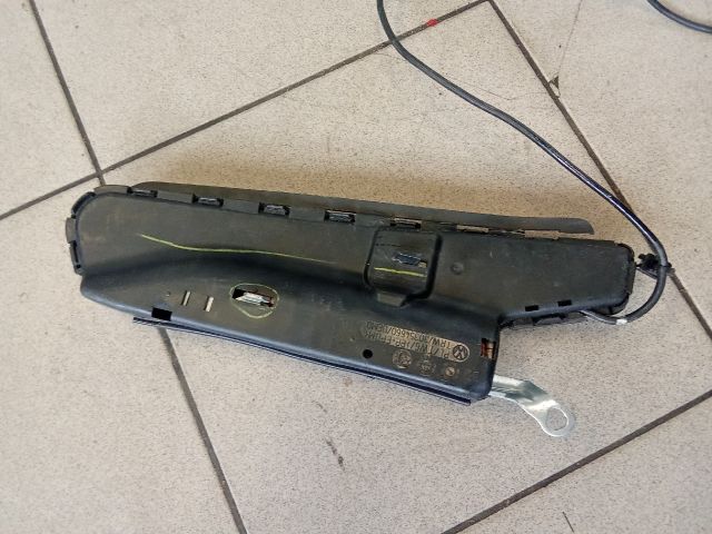 bontott VW GOLF V Bal Oldallégzsák