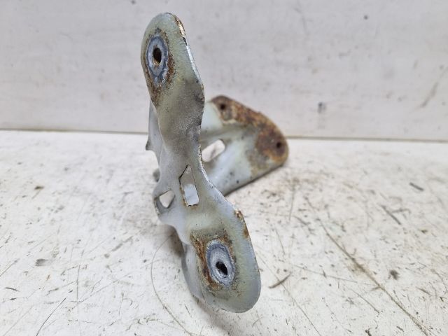 bontott VW GOLF V Bal Sárvédő Oldaltartó