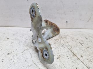 bontott VW GOLF V Bal Sárvédő Oldaltartó