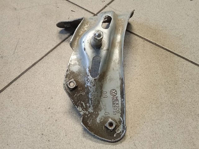 bontott VW GOLF V Bal Sárvédő Oldaltartó