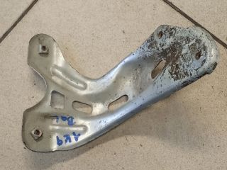 bontott VW GOLF V Bal Sárvédő Oldaltartó