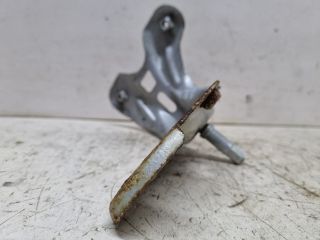 bontott VW GOLF V Bal Sárvédő Oldaltartó