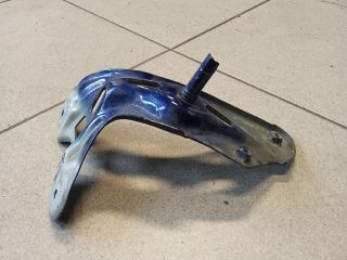 bontott VW GOLF V Bal Sárvédő Oldaltartó