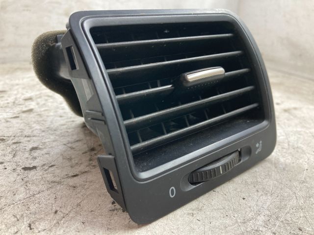 bontott VW GOLF V Bal Szellőző